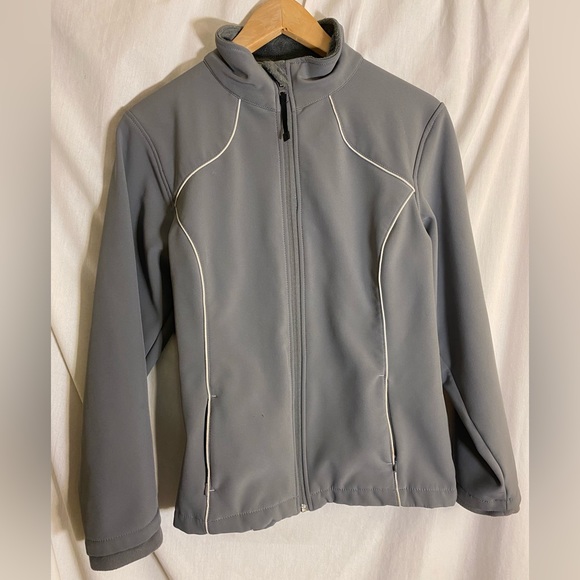 Woman’s zip up performance style coat size Med - Picture 3 of 11